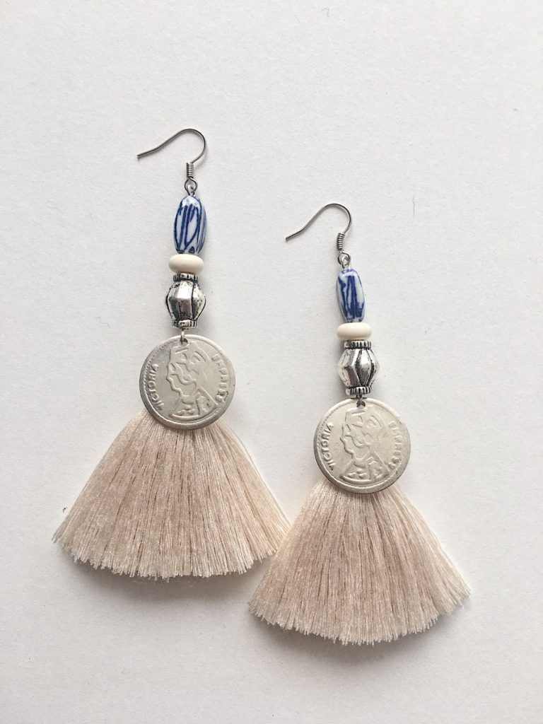 Natalie Alamein Arabella Cream Earrings S