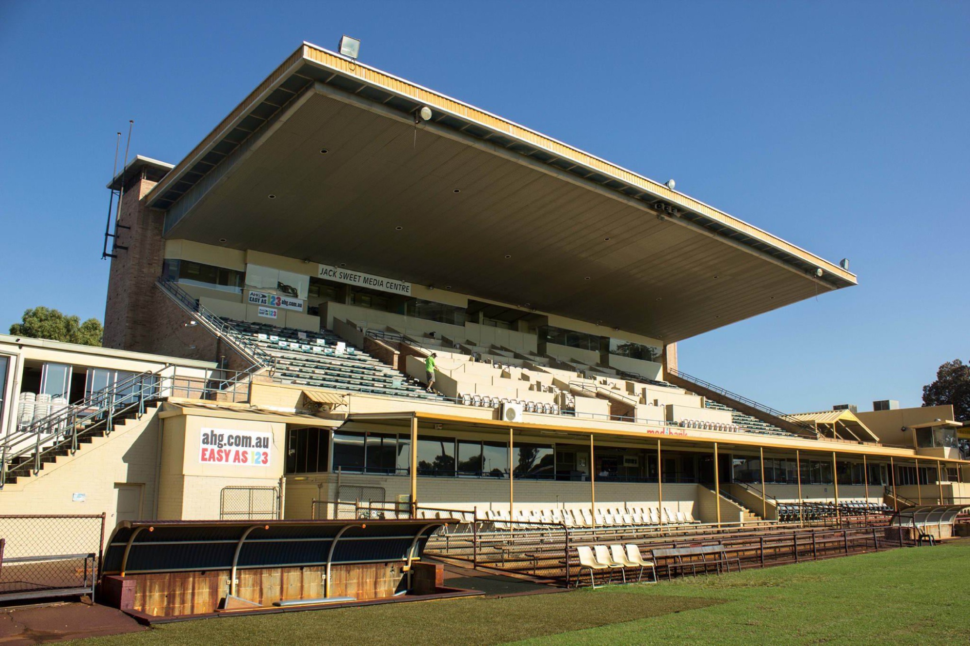Meaningless article made non-existent case to move the Royal Show from Claremont.