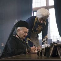 Judi Dench and Ali Fazal in Victoria & Abdul.