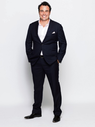 Miguel Maestre back with family on The Living Room