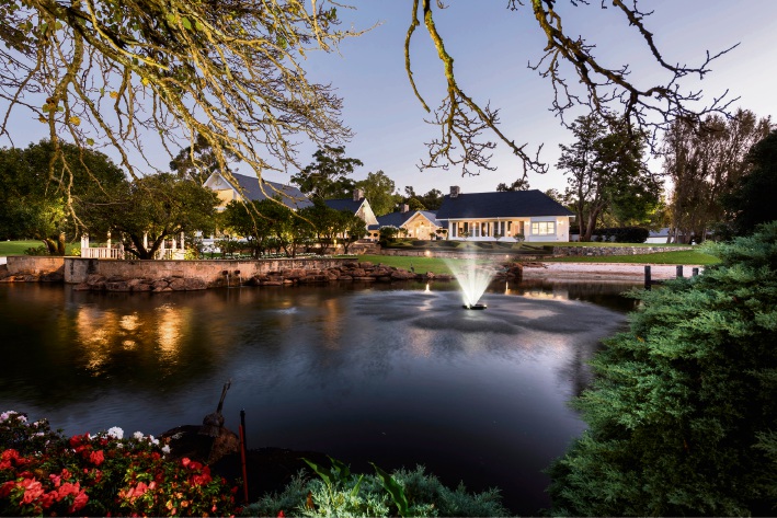 Stylish Waroona home named Best Country Home at 2019 Master Builders South West awards