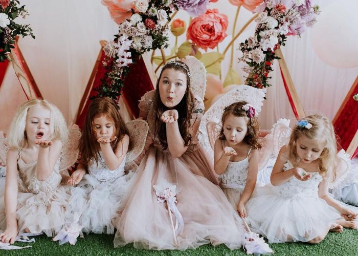Glass Slipper Entertainment won best kids party entertainer at the 2019 What’s On 4 Kids Awards.