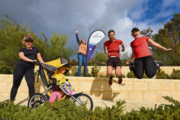 Calleya parkrunners Breeahn Carter with Matilda 2, Julie Carter, Jordan Grooby & Lauren Holland. Photo: Jon Hewson. d493884 communitypix.com.au.