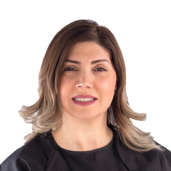 Eau zena headshot 0419