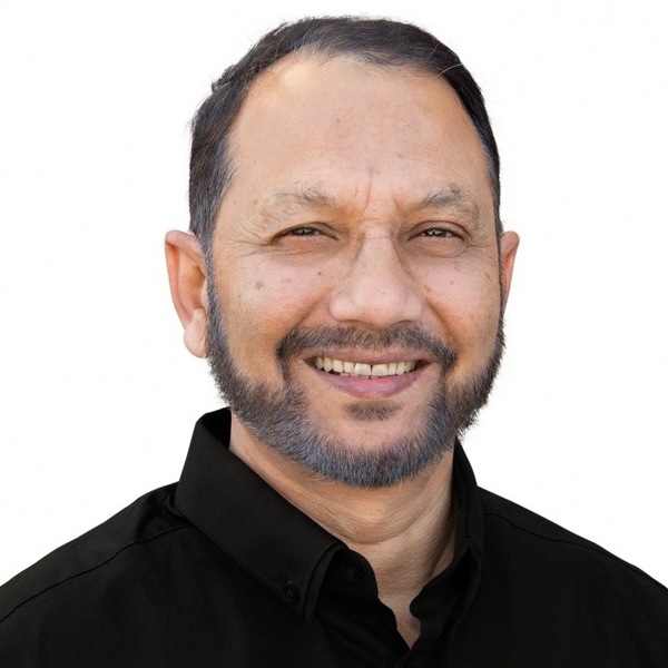 Khalique mohammed headshot 0519