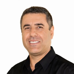 Saleh nawzad headshot 0519