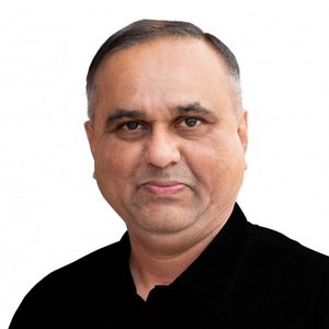 Kulkarni dev headshot 0619