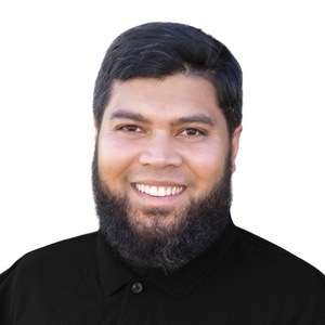 Islam rafiq headshot 0619