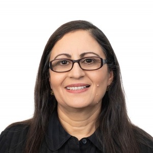 Amiri farida headshot 0819