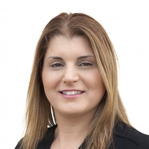 Azzi jacky headshot 0919