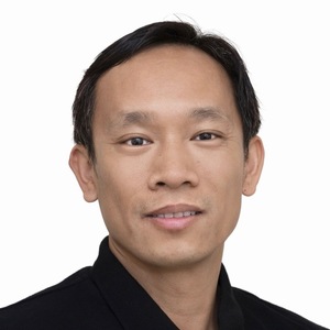 Leung alvin headshot 0919