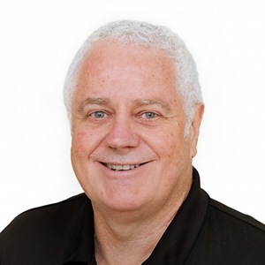 White colin headshot 1019