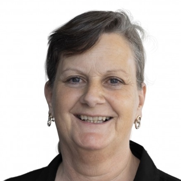 Douglas sally headshot 1119