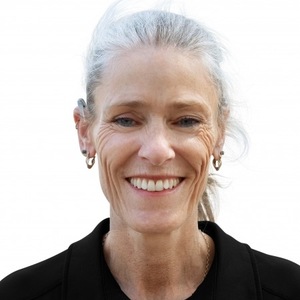 Holland karyn headshot 1119 %281%29