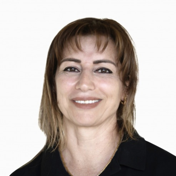 Parissi sue headshot 0220