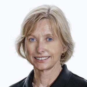 Mcpherson helen headshot 0220 %281%29