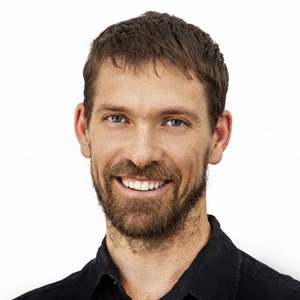 Carnell david headshot 0220