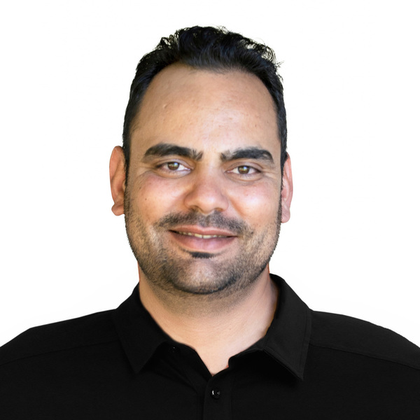 Amit mick headshot 0320