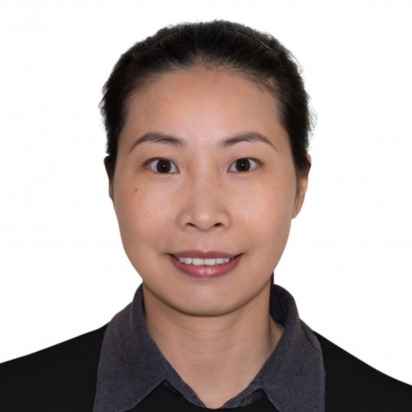 Guan yan headshot 0920