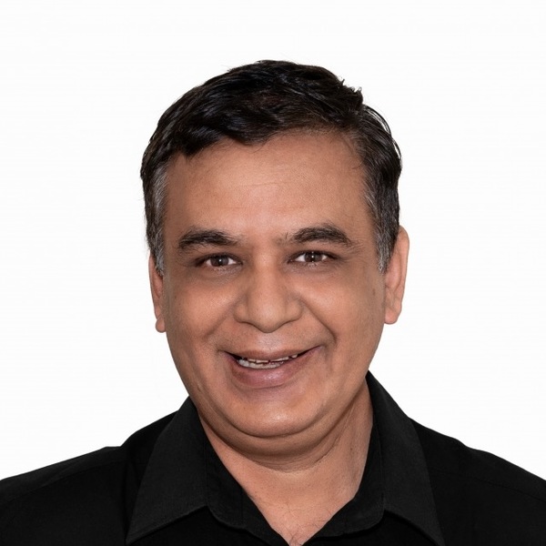 Chowdhury anam headshot 1020 %281%29