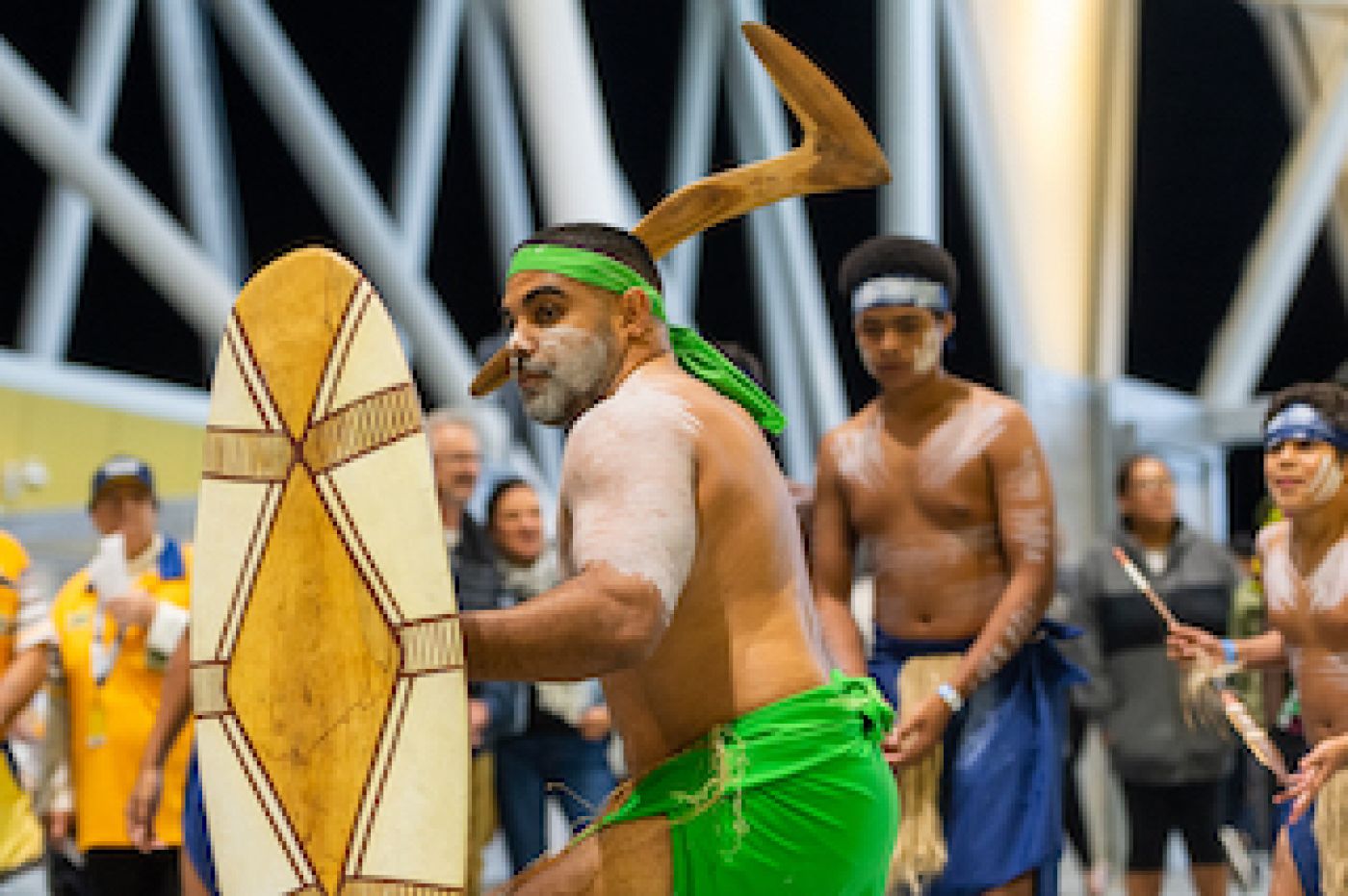 William Barton & Wulgurukaba Walkabout Dancers