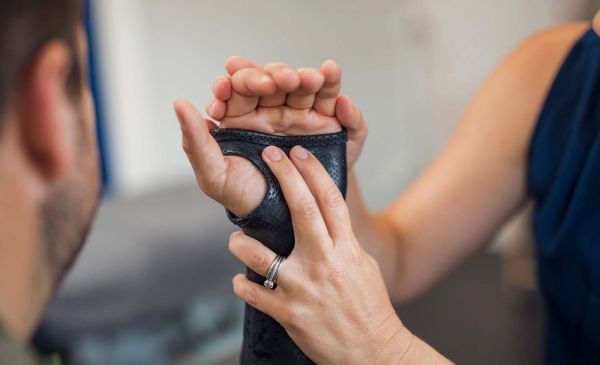 How to choose a wrist brace