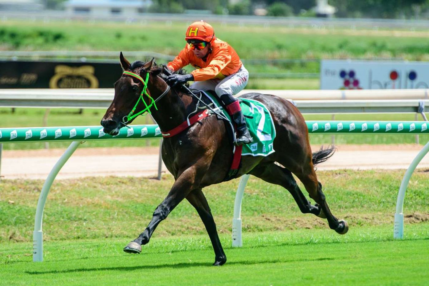 Missile Rockets Away with Jewel Qualifier