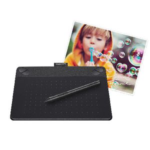 Wacom Intuos Photo Pen and Touch Tablet Small