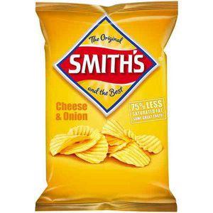 Smiths Crinkle Cut Chips 170g Cheese and Onion