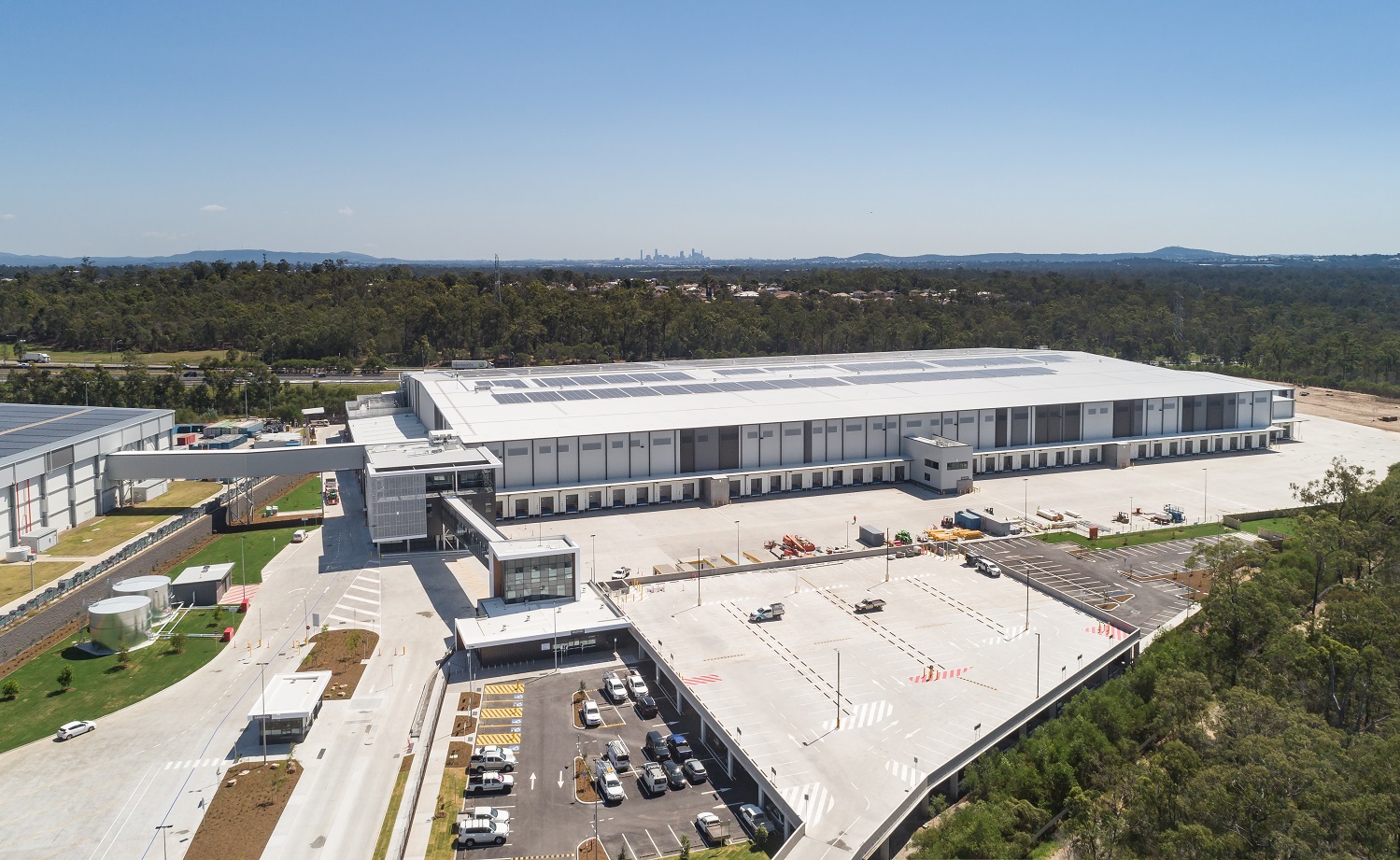 Woolworths opens 184 million distribution centre in Brisbane's southwest