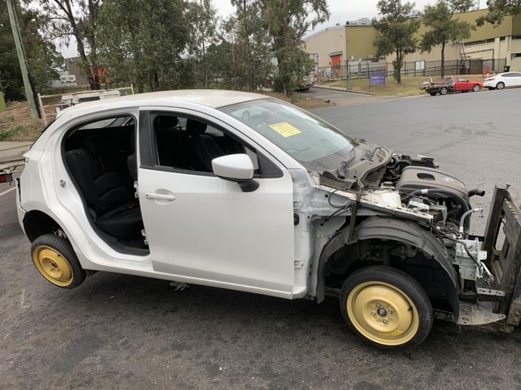 View Auto part Trans/Gearbox Mazda 2 2015