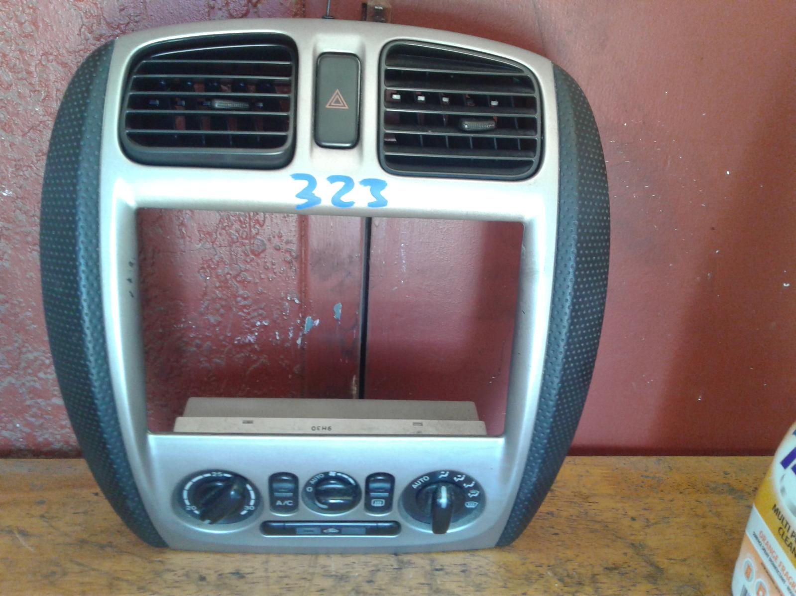 2003 Mazda Astina Heater/Ac Controls View Auto part Heater/Ac Controls Mazda Astina 2003