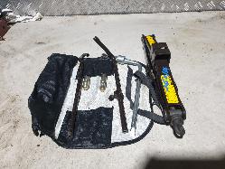 View Auto part Jack Toyota Tarago 2003