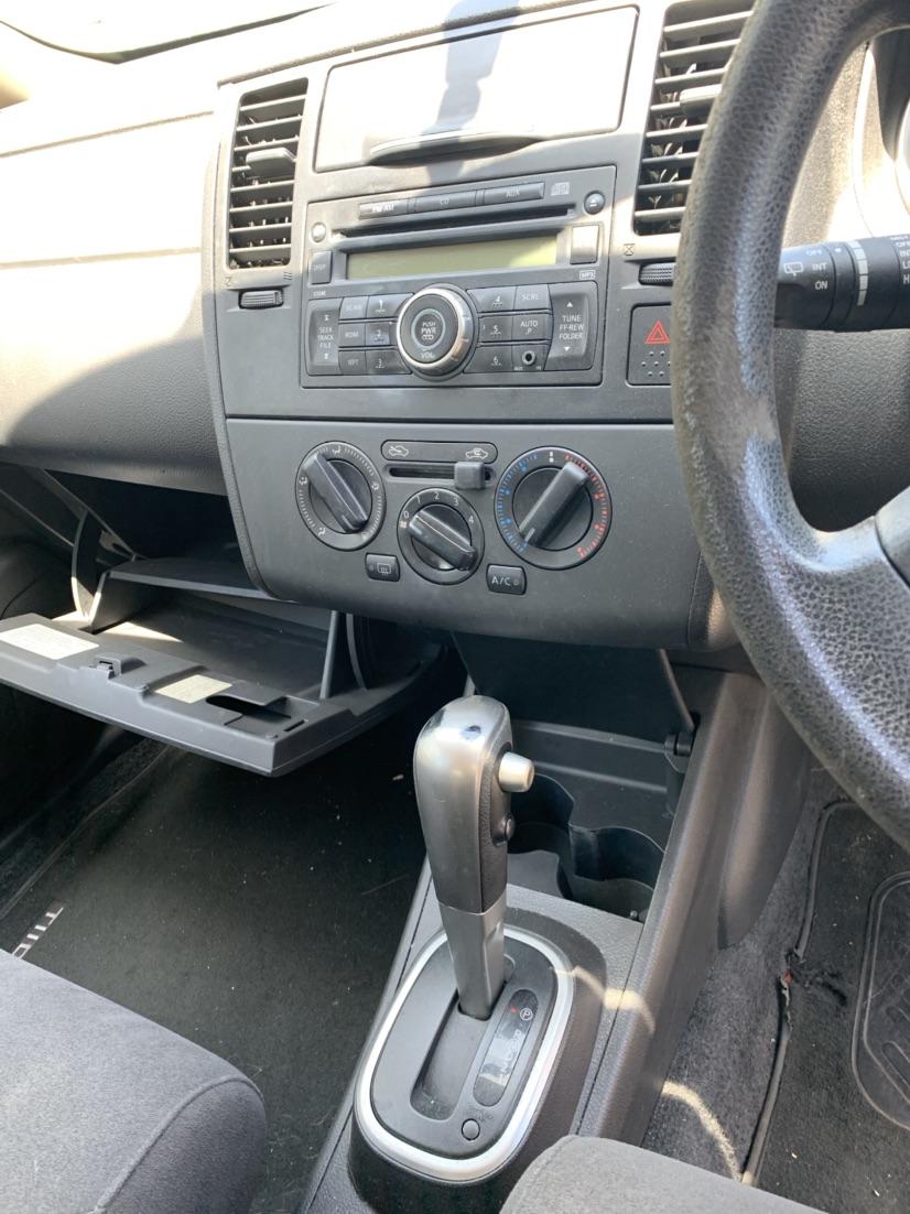 View Auto part Right Door Mirror Nissan Tiida 2010