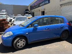 View Auto part Right Door Mirror Nissan Tiida 2010