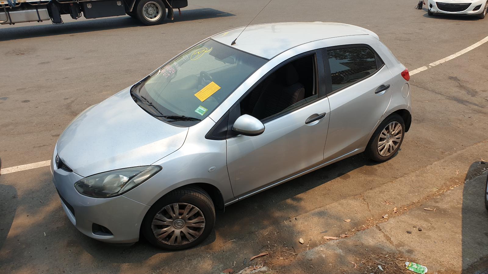 View Auto part Parcel Shelf Cargo Blind Mazda 2 2008