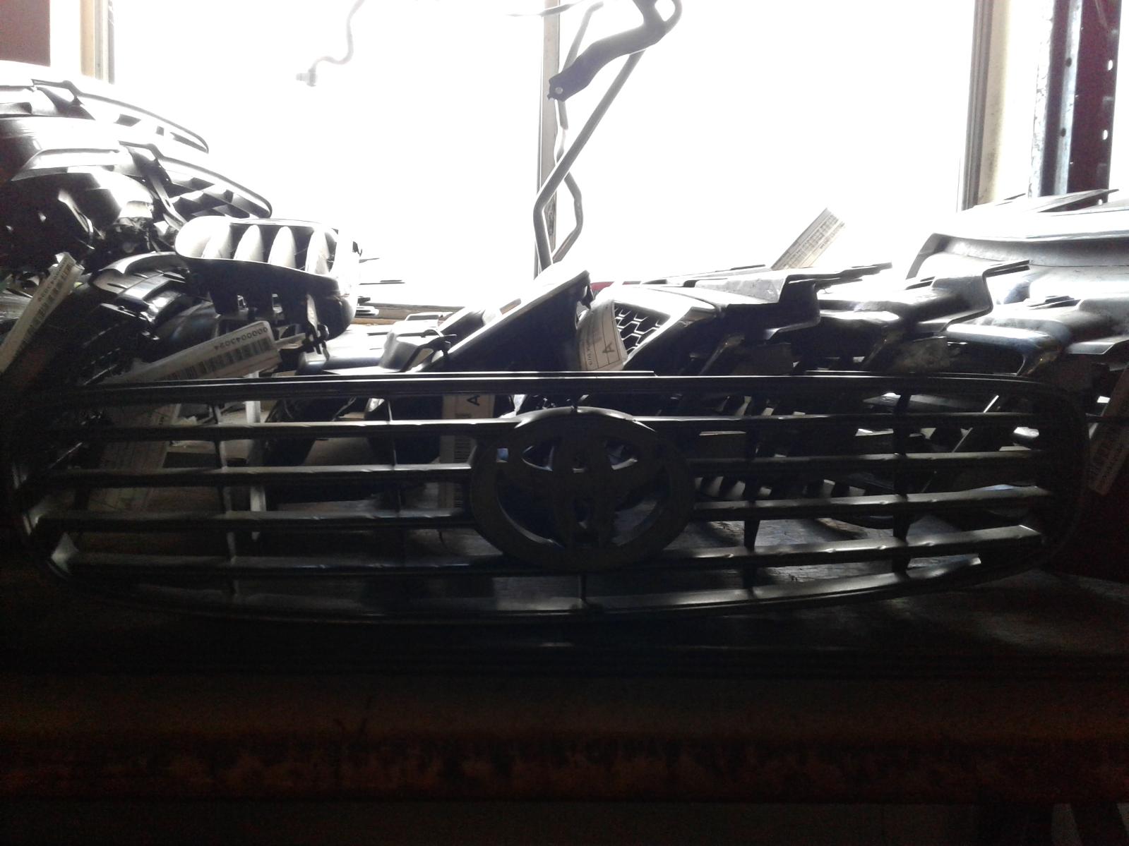View Auto part Grille Toyota Corolla 2000