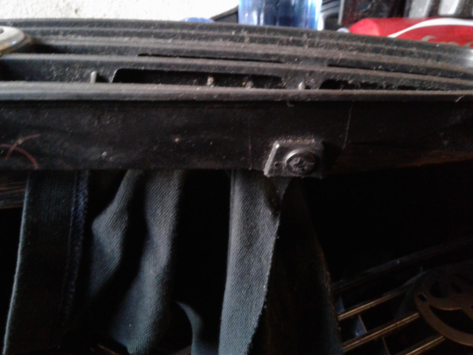 View Auto part Grille Toyota Corolla 2000