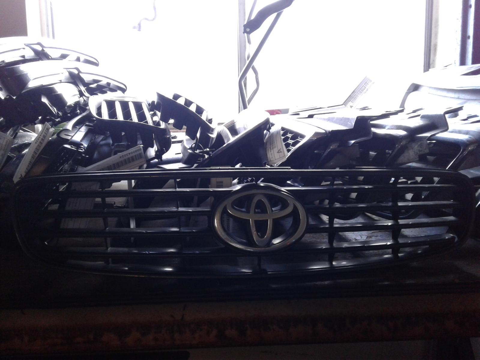 2000 Toyota Corolla Grille View Auto part Grille Toyota Corolla 2000
