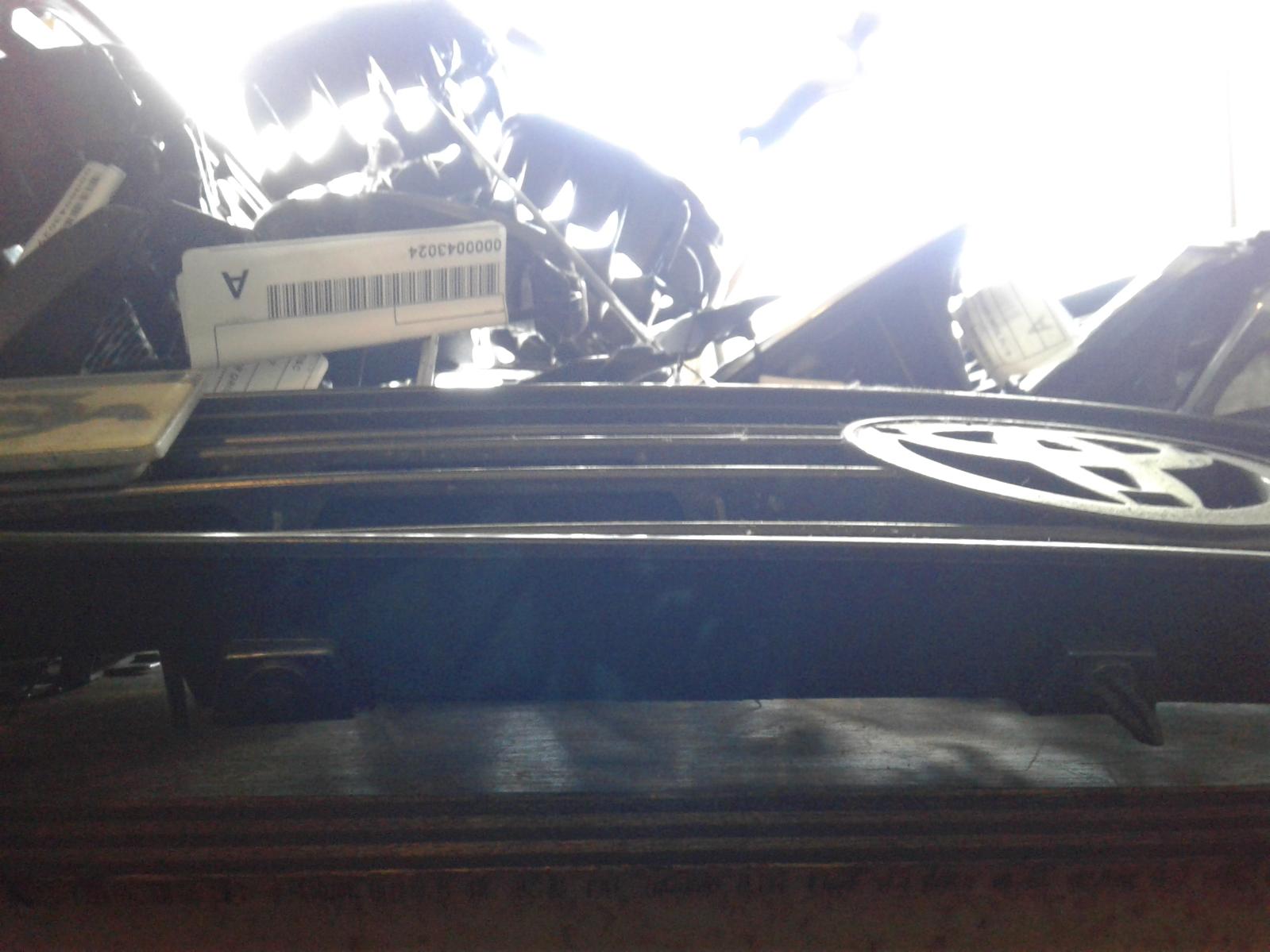 View Auto part Grille Toyota Corolla 2000