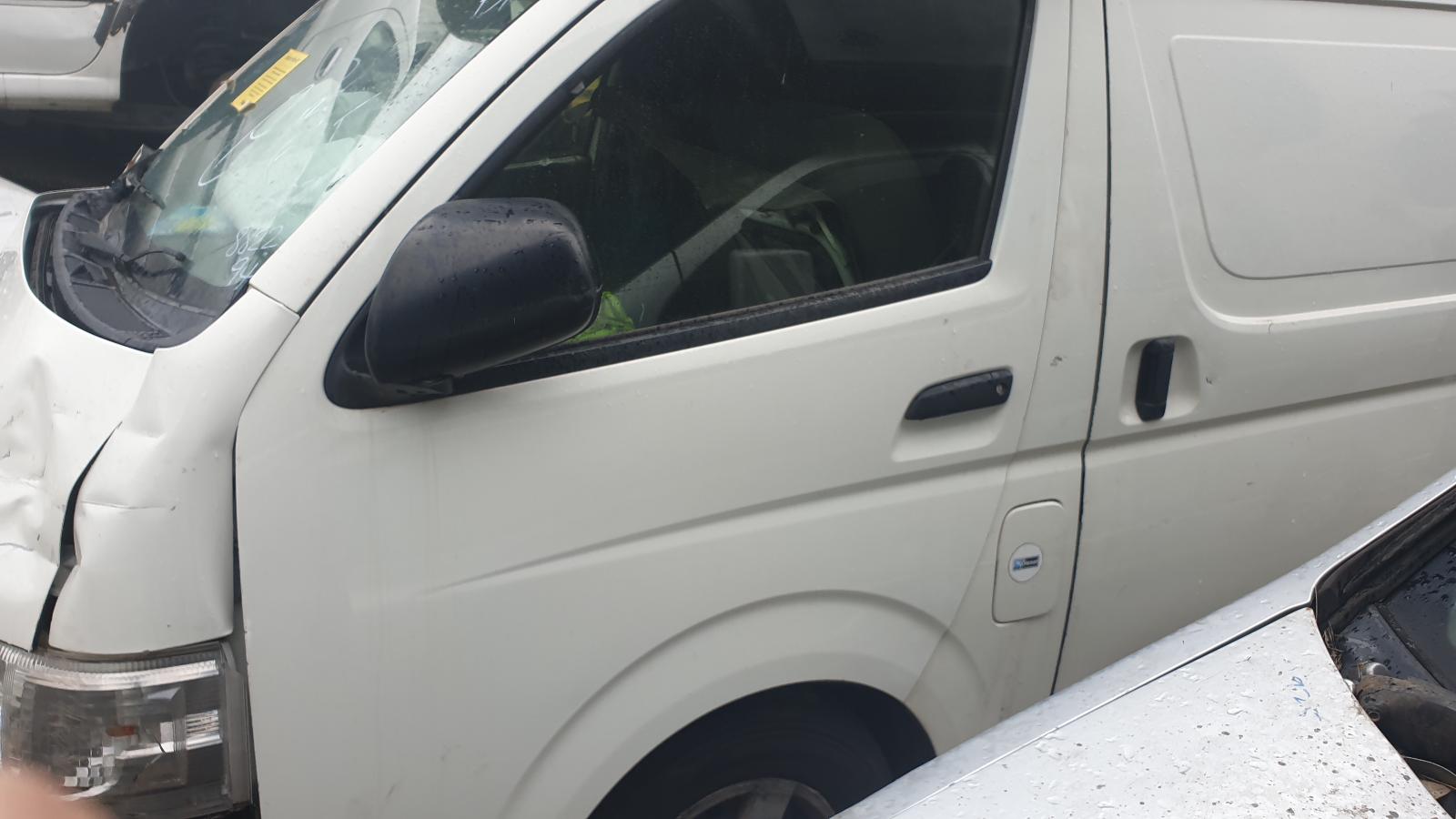 View Auto part Ecu Toyota Hiace 2013