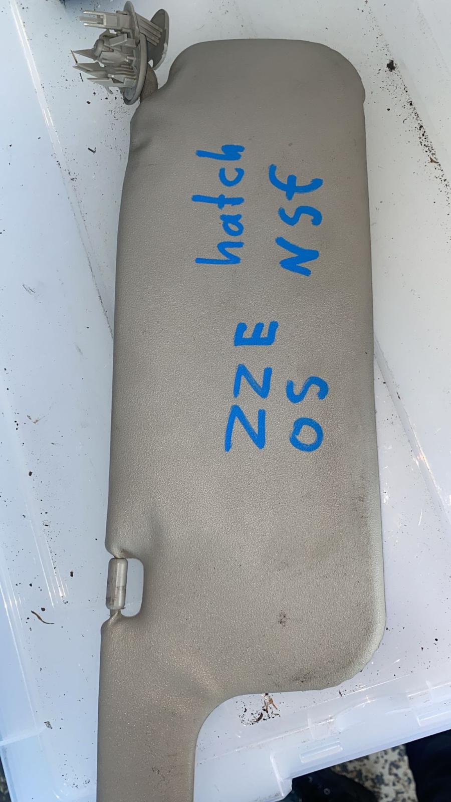 View Auto part Sunvisor Toyota Corolla 2005