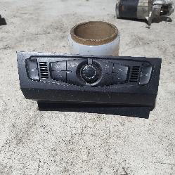 View Auto part Heater/Ac Controls Audi A5 2009