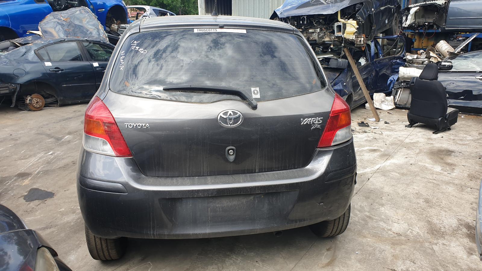 View Auto part Airbag Module/Sensor Toyota Yaris 2009