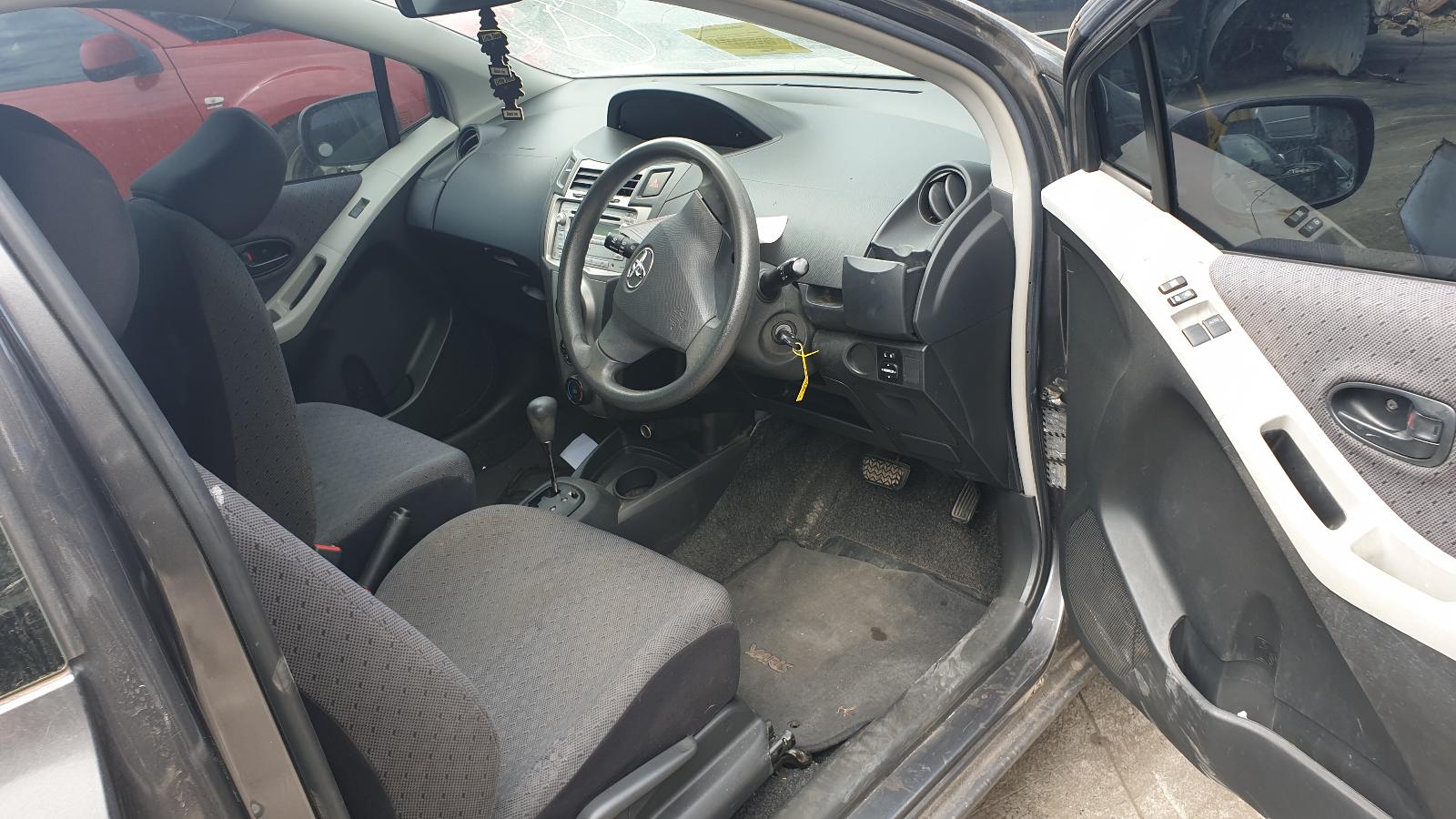 View Auto part Airbag Module/Sensor Toyota Yaris 2009