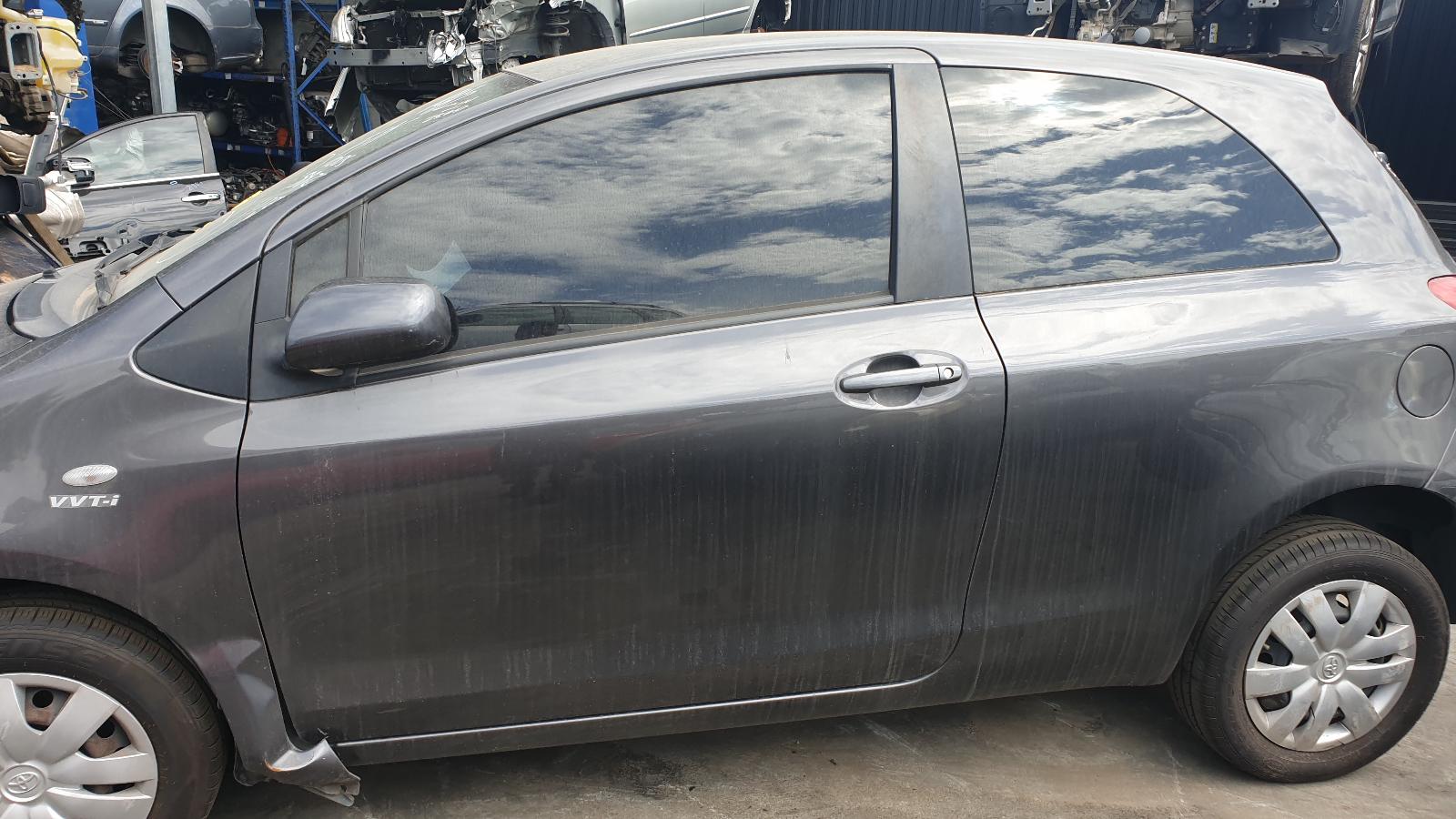 View Auto part Airbag Module/Sensor Toyota Yaris 2009