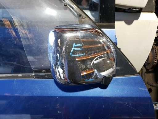 2000 Mitsubishi Pajero Right Door Mirror View Auto part Right Door Mirror Mitsubishi Pajero 2000