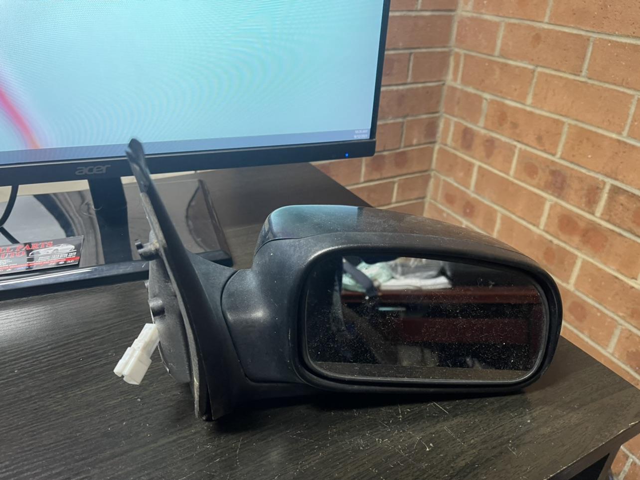 View Auto part Right Door Mirror Ford Falcon 2005
