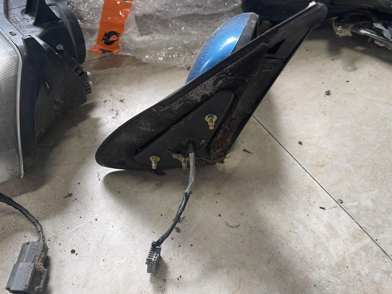 View Auto part Right Door Mirror Nissan Pulsar 2000