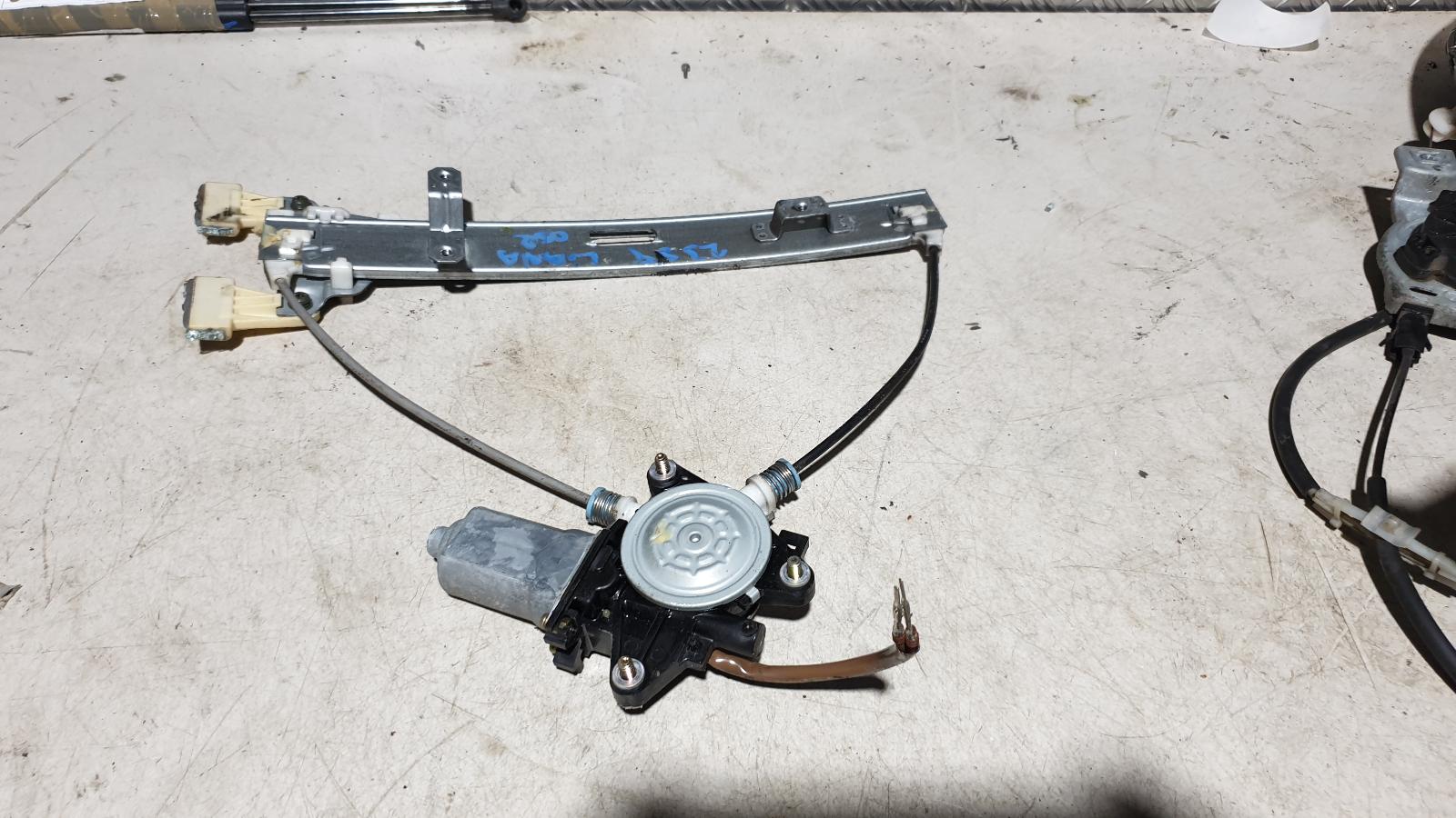 View Auto part Right Rear Wnd Reg/Motor Suzuki Liana 2002